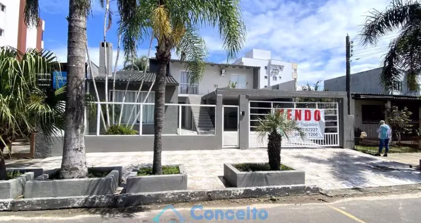 Casa comercial à venda no Centro, Torres 