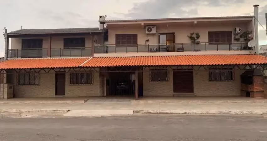 Casa comercial à venda no Centro, Torres 
