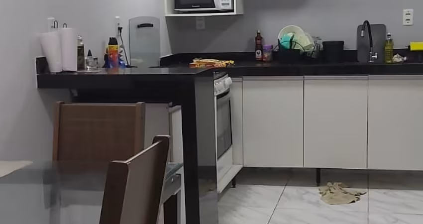 Excelente apartamento no Conjunto Costa e Silva