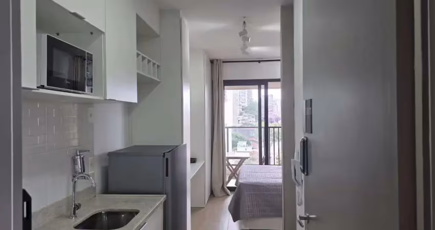 Apartamento mobiliado na vila mariana, perto do metrô, com 27,00 metros quadrados e ambientes integrados.