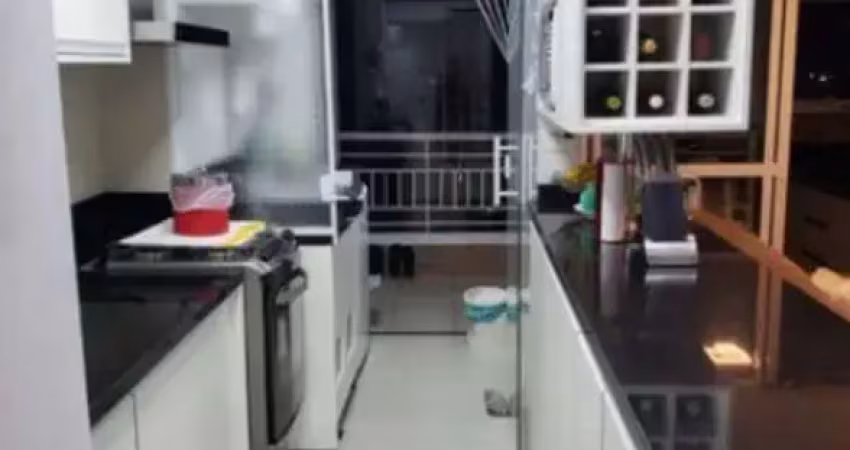 Apartamento de 62 metros com varanda gourmet, cozinha planejada, 2 quartos, 2 banheiros e 1 vaga de garagem.