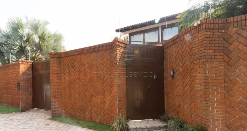 Sobrado com 435,85m2 de construcao | Terreno 840,48 m2