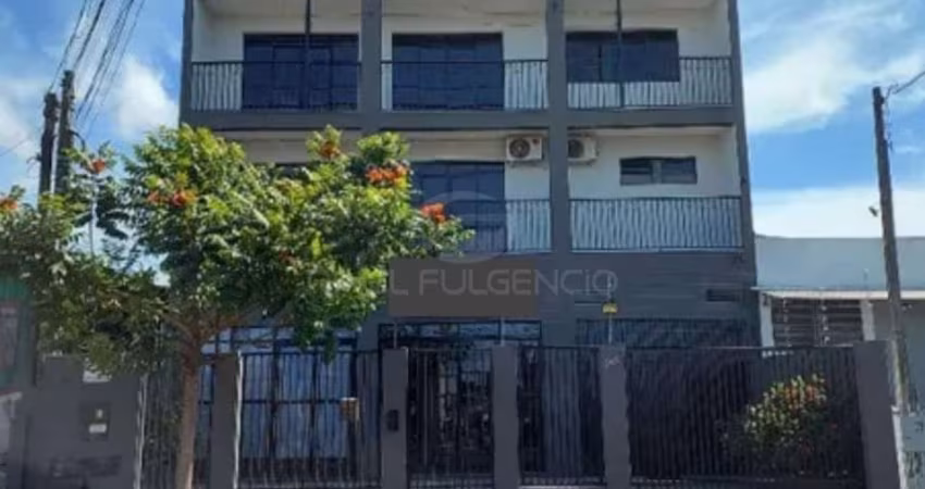 Prédio com 14 salas à venda na Rua Guaiuvira, 265, Leonor, Londrina