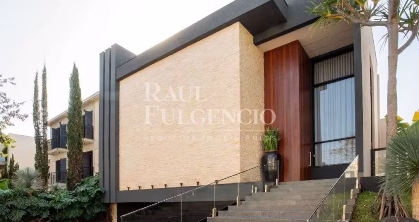 Casa com 5 quartos de alto padrao no royal tenis ...