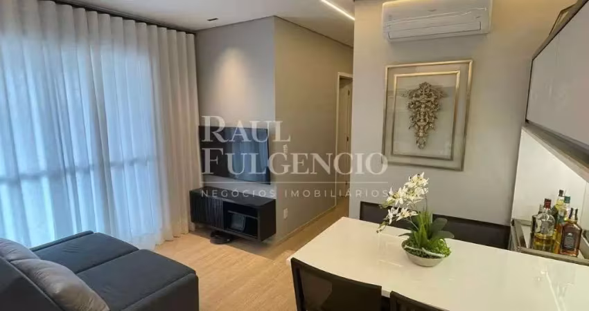 Apartamento com 2 quartos sendo uma suite completo em armarios e duas vagas de garagem no centro de londrina - ed. spot