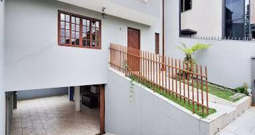 Sobrado com 3 dormitórios à venda, 162 m² por R$ 680.000,00 - Alto Boqueirão - Curitiba/PR