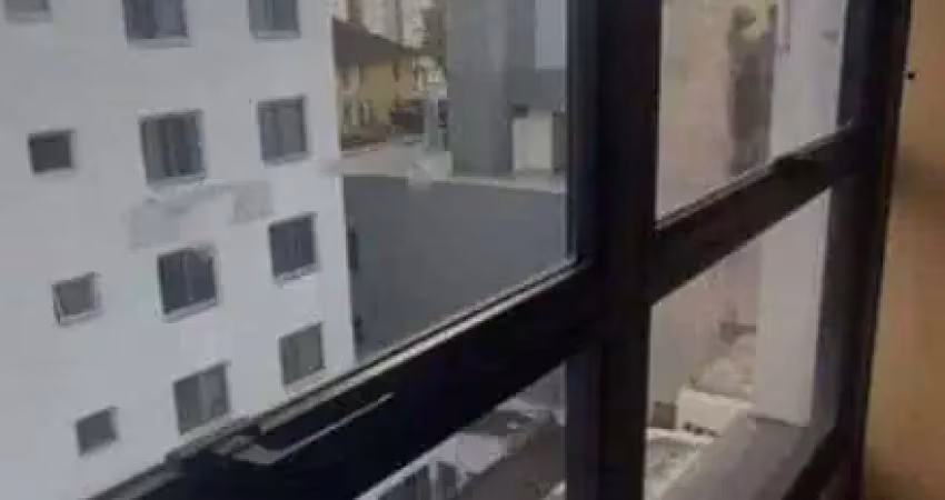 IMPERDIVEL SALA COMERCIAL CENTRO DE FLORIPA APENAS R$ 199 MIL