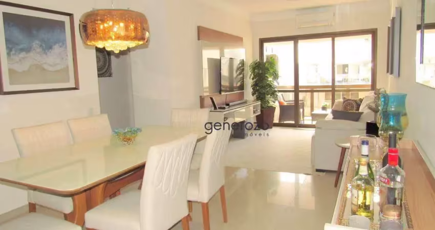 Apartamento na praia de pitangueiras, 03 dormitórios, reformado, 02 vagas