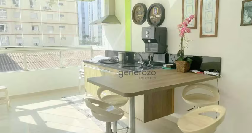 Apartamento na praia das pitangueiras, 03 dormitórios, 01 vaga, próximo à praia