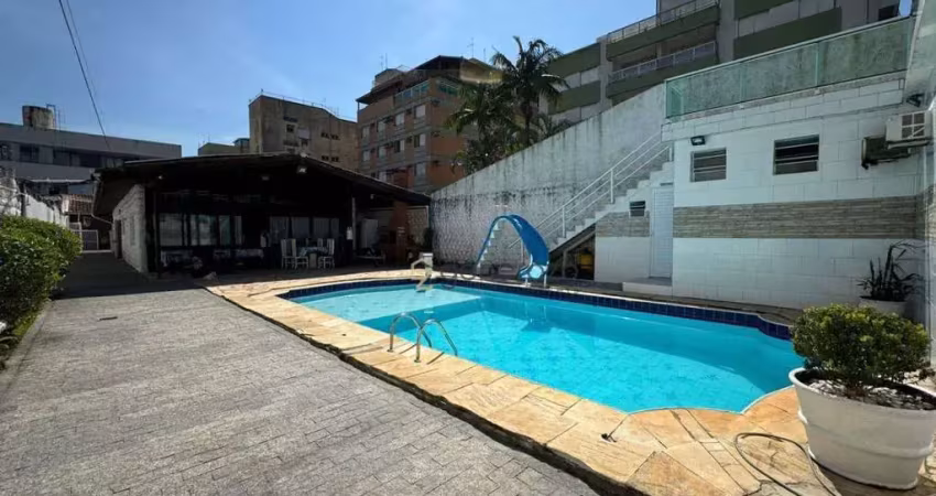 Casa em condomínio fechado com 3 quartos para alugar na Rua São Paulo, 175, Enseada, Guarujá