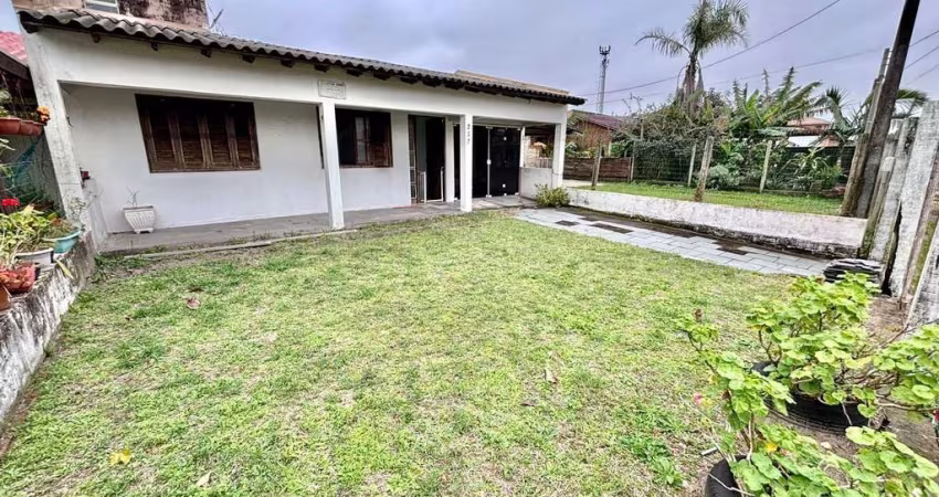 Casa 2 dormitórios em Capão da Canoa