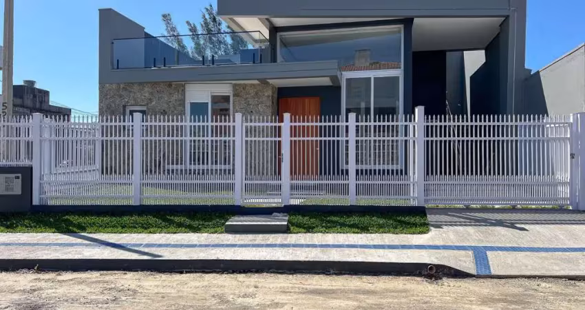 Casa nova de 3 dormitórios em Capão da Canoa