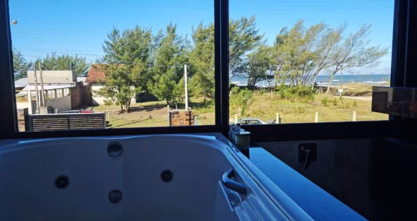 Sobrado 4 dormitórios com Vista para o mar
