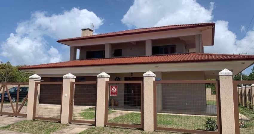 Casa Sobrado a venda no Capão Novo Village