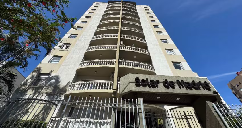 Apartamento com 03 quartos