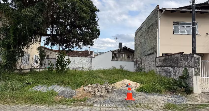 Terreno à venda na Rua Max Schwoelk, 186, Anita Garibaldi, Joinville