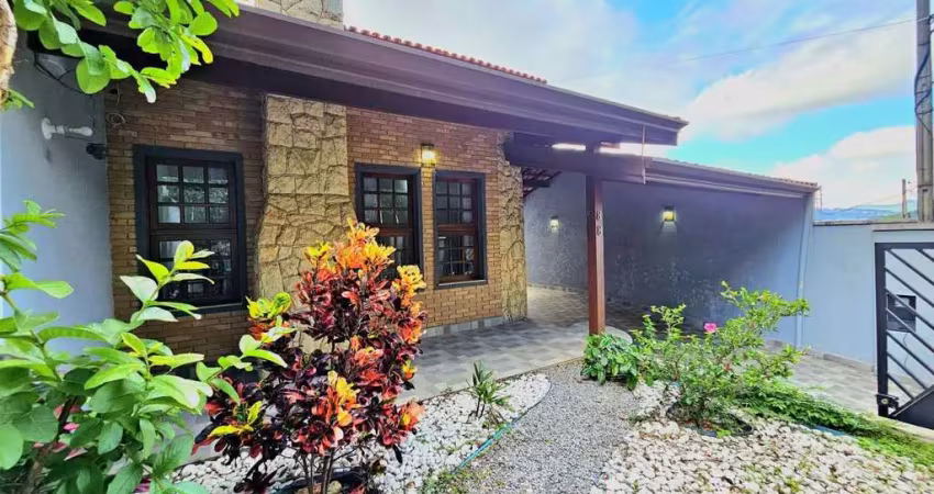 Casa com 4 quartos à venda no Jardim do Lago, Atibaia 
