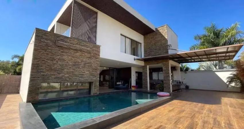 Casa com 4 suítes e piscina no shambala i  atibaia