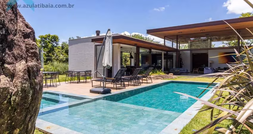 Casa térrea de luxo no flamboyant  vista pedra grande