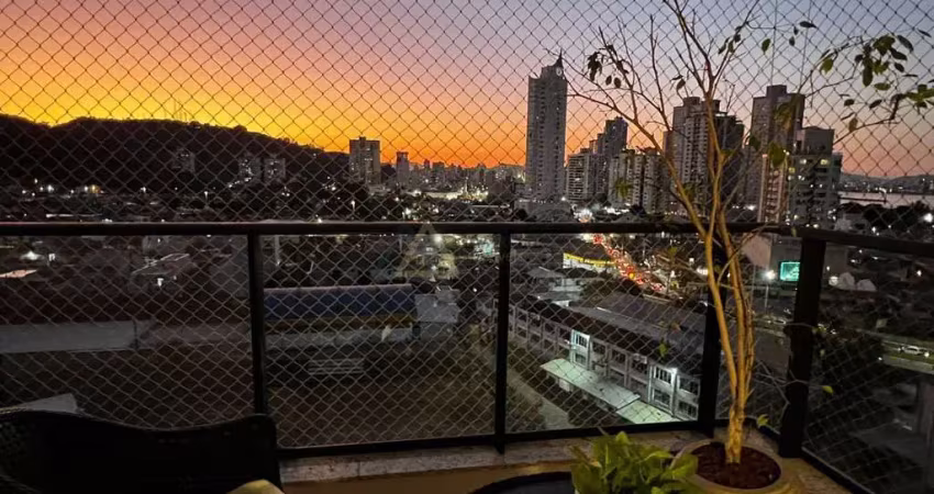 Apartamento 02 suítes em Balneário Camboriú/ SC