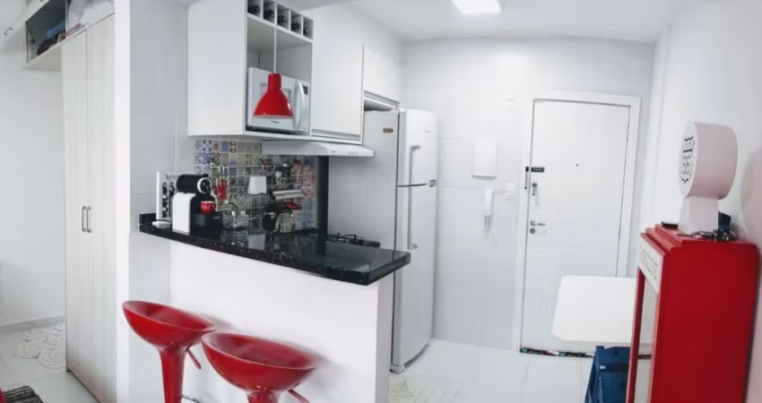 Sala living, totalmente reformada, porteira fechada, frente mar, Bairro: Itararé, São Vicente/SP