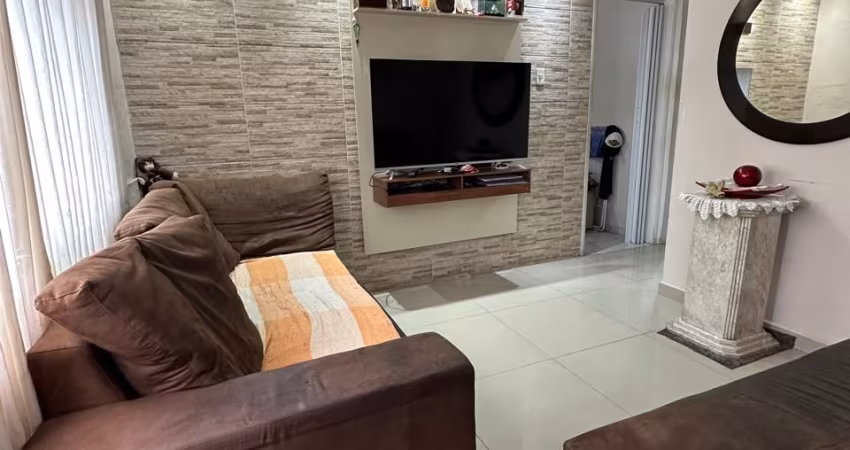 Apartamento no BNH 1º andar, plano 2, 2 quartos, 1 vaga, Bairro: Aparecida, Santos/SP