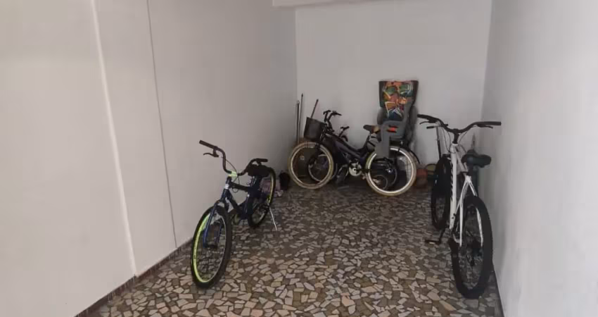 Apartamento 2 quartos, garagem fechada, 2º andar, 1 vaga fechada , bairro: campo grande, santos/sp