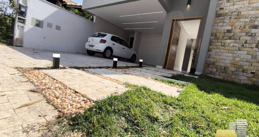 Linda Casa térrea no Condominio Granja Olga ll