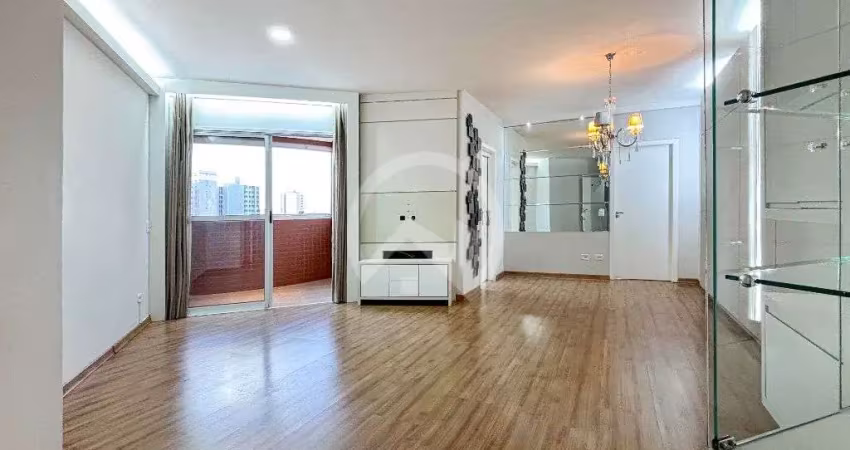 Apartamento com 3 quartos para alugar na Avenida República Argentina, 2751, Portão, Curitiba