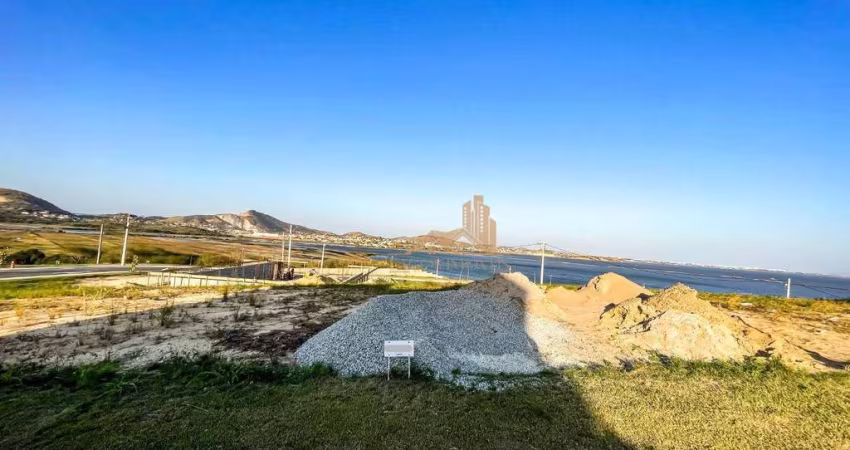 Terreno à venda, 252 m² por R$ 215.000 - Nova São Pedro - São Pedro da Aldeia/RJ