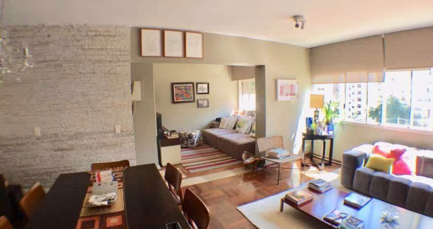 Apartamento reformado no Jardins!