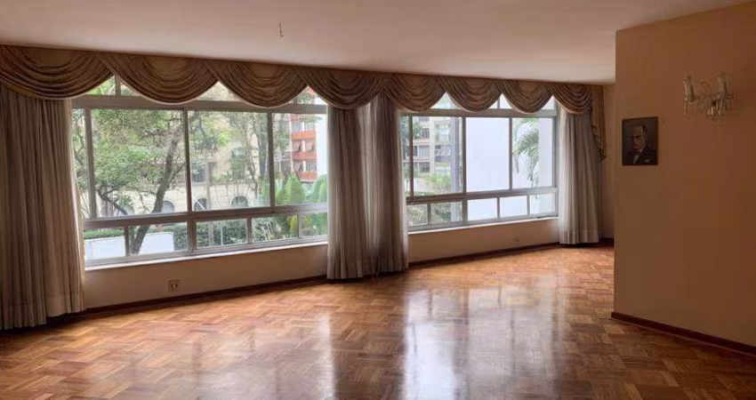 Apartamento para venda possui 260 metros quadrados com 3 quartos em Santa Cecília - São Paulo - SP