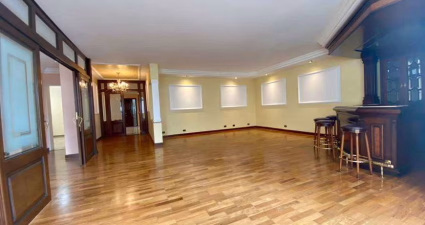 Apartamento amplo em Higienópolis