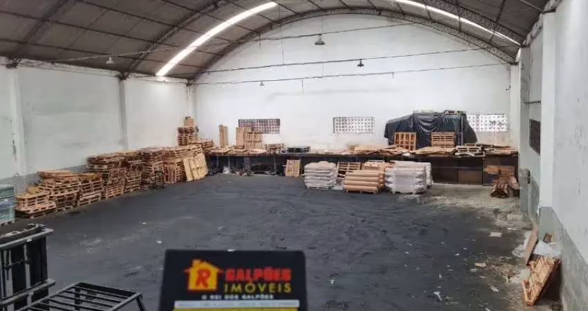 Barracão / Galpão / Depósito com 2 salas para alugar na Rua Cajá, 111, Penha, Rio de Janeiro