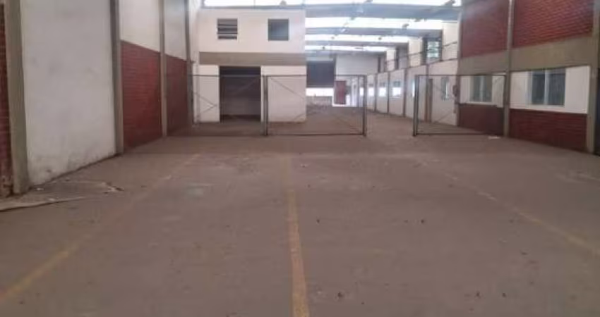 Barracão / Galpão / Depósito com 2 salas para alugar na Rodovia Presidente Dutra, Jardim América, Rio de Janeiro