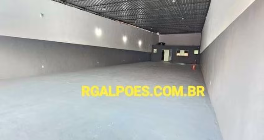 Barracão / Galpão / Depósito com 2 salas para alugar na Avenida Brasil, 243, Bangu, Rio de Janeiro