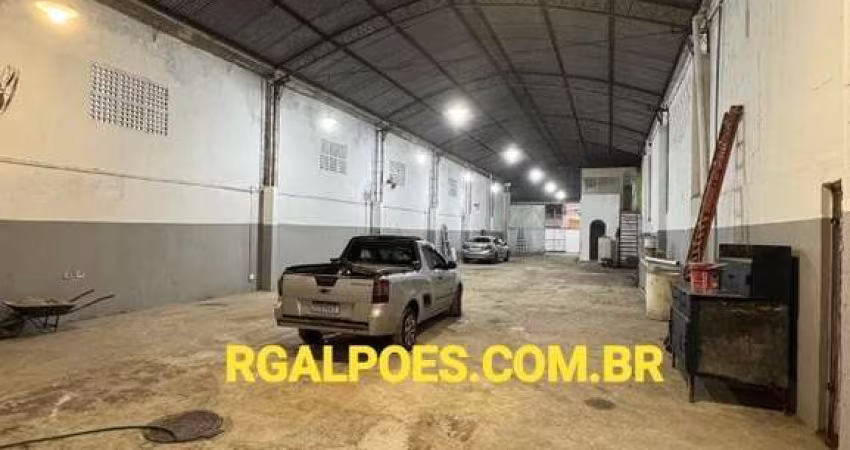 Barracão / Galpão / Depósito com 2 salas para alugar na Rodovia Presidente Dutra, 422, Vila Catia, Nova Iguaçu