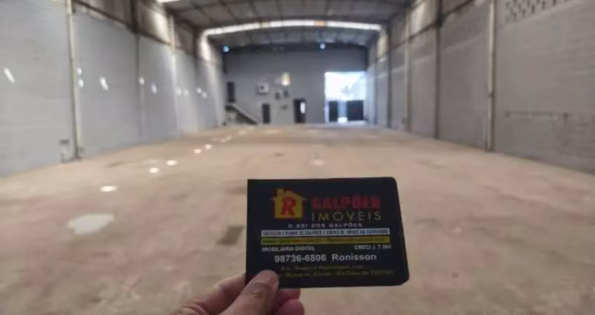 Barracão / Galpão / Depósito com 4 salas para alugar na Rua Recife, 256, Realengo, Rio de Janeiro