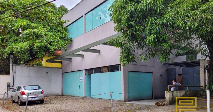 Loja de 140m² para alugar por r$7.000 + taxas - são francisco - niterói/rj