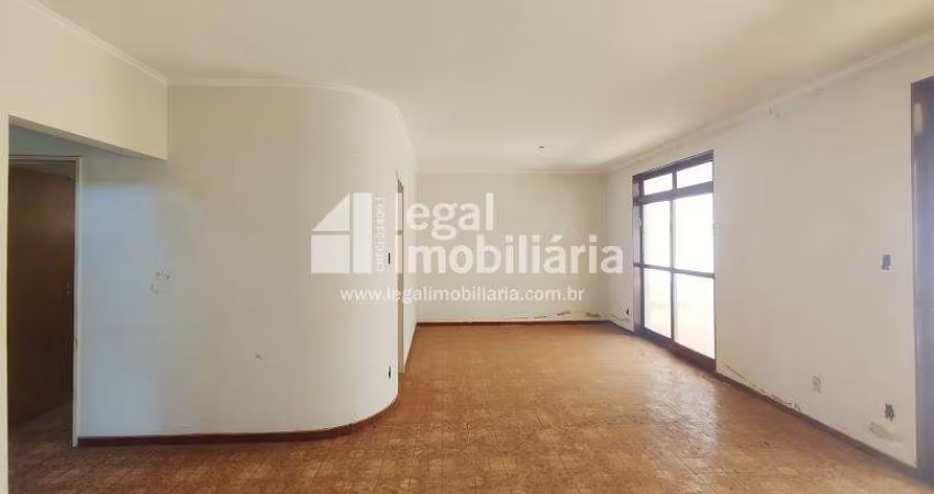 SOBRADO COM GRANDE POTENCIAL É A ESCOLHA IDEAL PARA QUEM BUSCA IMÓVEL  DESTAQUE