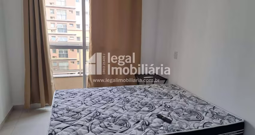kitnet mobiliada de 30m  Ideal para quem mora sozinho,   pequena sacada,