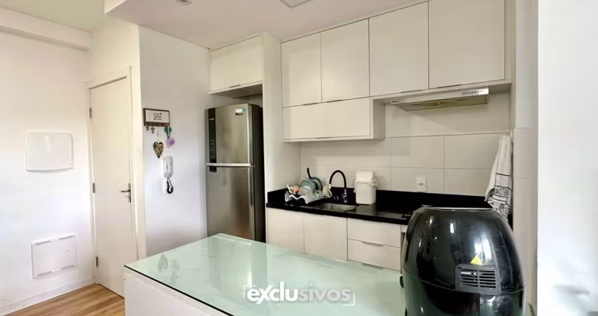 Confortável apartamento de 2 quartos próximo ao IFSC, com Elevador - Costa e Silva- R$ 359.000,00
