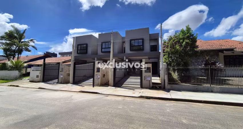 Oportunidade!! Sobrado novo 135m² privativos com 01 suíte mais 02 dormitórios à venda no bairro Santo Antônio