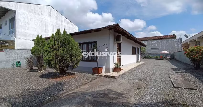 Casa comercial a venda no Bucarein com por R$1.000.000,00