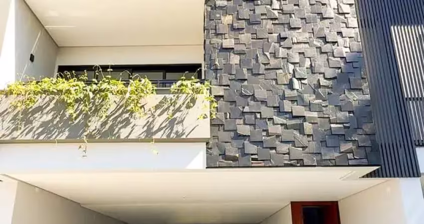 Casa triplex  com 3 suítes a venda no bairro gloria em joinville
