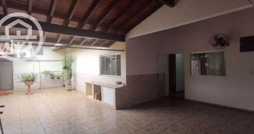 Casa com 4 dormitórios para alugar, 203 m² por R$ 3.756,00/mês - Centro - Barretos/SP
