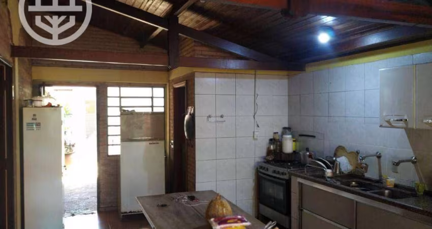 Casa com 3 dormitórios à venda, 176 m² por R$ 380.000,00 - Jockey Club - Barretos/SP
