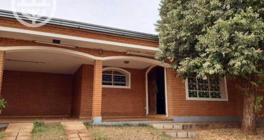 Casa com 4 dormitórios à venda, 209 m² por R$ 1.100.000,00 - São José - Barretos/SP