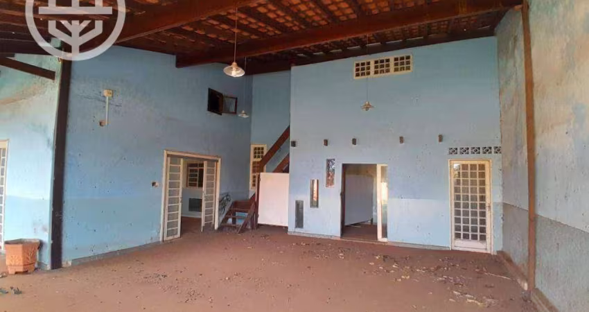 Casa com 4 dormitórios à venda, 231 m² por R$ 450.000,00 - Centro - Barretos/SP