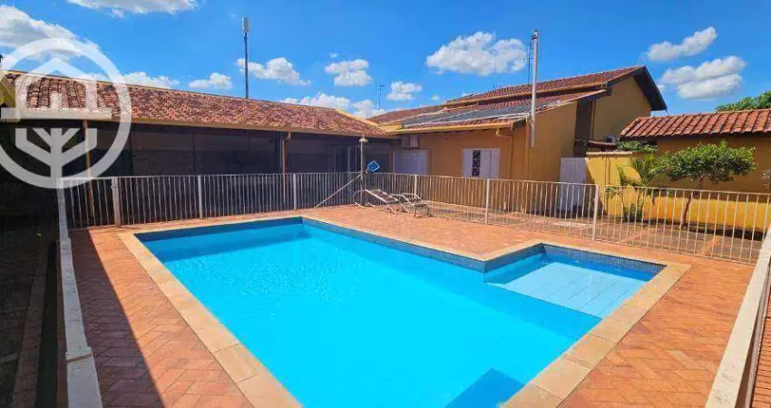 Casa com 4 dormitórios à venda, 491 m² por R$ 1.700.000,00 - Jockey Club - Barretos/SP